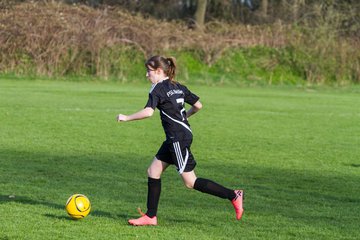 Album: wCjun am 30.4.13 - C-Juniorinnen TSV Weddelbrook - FSG BraWie 08